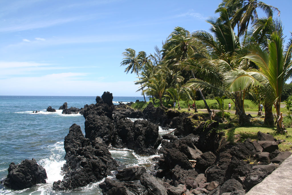 Ke'anae shoreline